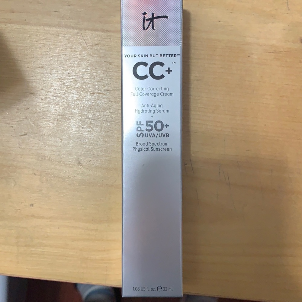 It Cosmetics Color Correcting Full Coverage CC Cream+Anti-Aging Hydrating Serum